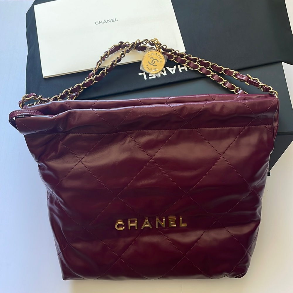 Chanel 22